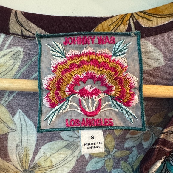 Johnny Was Floral Bamboo Blend Top Purple Multi Size S - Retail $225 (runs big) - Picture 2 of 6